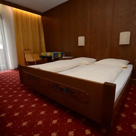 Hotel Gasthof Zillertalerhof 3*