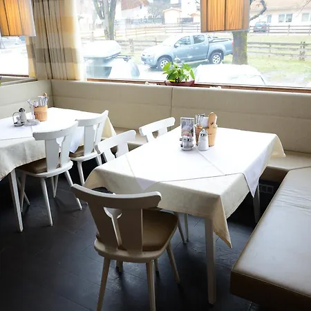 Gasthof Zillertalerhof Ried im Zillertal