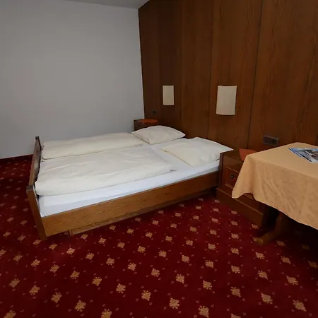 Gasthof Zillertalerhof 3*